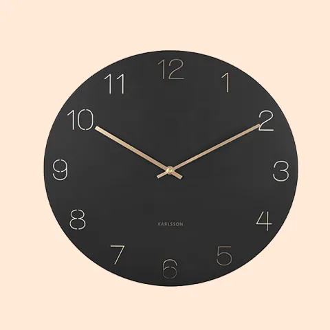 Ontdek onze veelzijdige collectie klokken die stijl en functionaliteit combineren. Van wandklokken tot tafelklokken, van klassiek tot eigentijds, we bieden een uitgebreide selectie om aan je smaak en behoeften te voldoen. Creëer een visueel statement in je interieur terwijl je de tijd in stijl bijhoudt. Onze klokken zijn niet alleen praktische tijdmeters, maar ook decoratieve accenten die karakter toevoegen aan je ruimte. Laat je inspireren door onze diverse designs en kies een klok die perfect