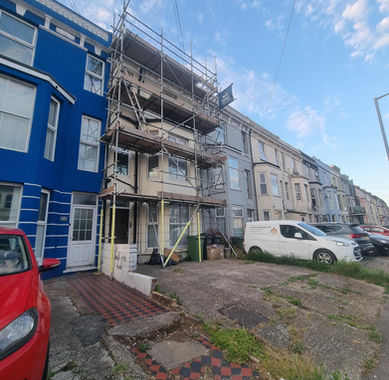 Accessible Scaffolding for Front-Facing Painting Works in Hastings
