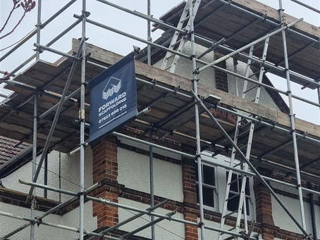 Safe & Efficient Scaffolding with Mid-Level Platform for Roofing Repairs