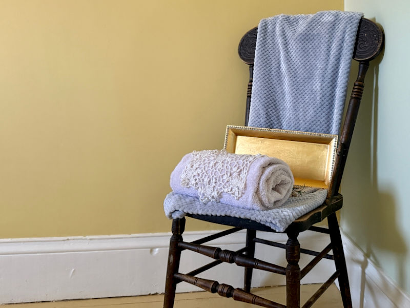 decorative details, towels, nice amenities at northfork inn and retreat