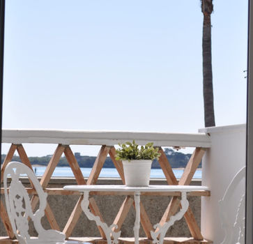 apartamento con vistas al paseo marítimo y a la ría de el rompido
