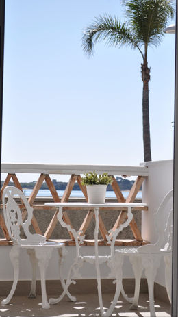 apartamento con vistas al paseo marítimo y a la ría de el rompido