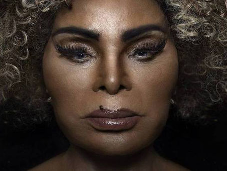 Nossa eterna Diva "Elza Soares" também esta no NFT.