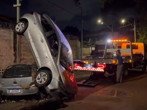 Tempestade Devastadora em Belo Horizonte: Enxurrada Arrasta Carros e Causa Danos em Bairros como Maria Goretti e Planalto