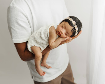best in home newborn photographer near me, Baltimore best newborn photography