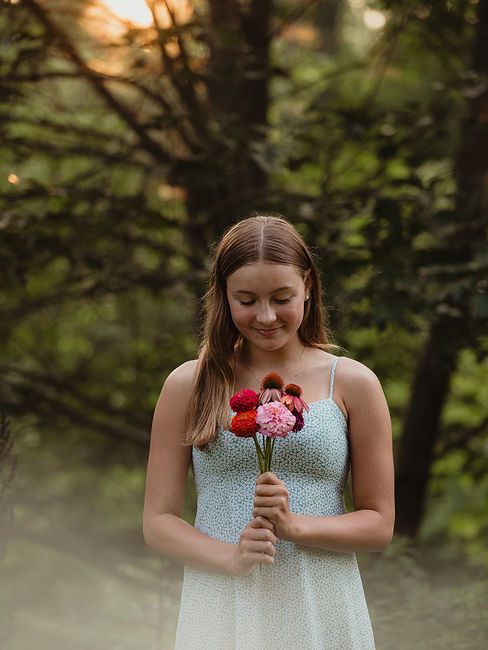 milestone photoshoot Doylestown PA, senior portraits Bucks County PA