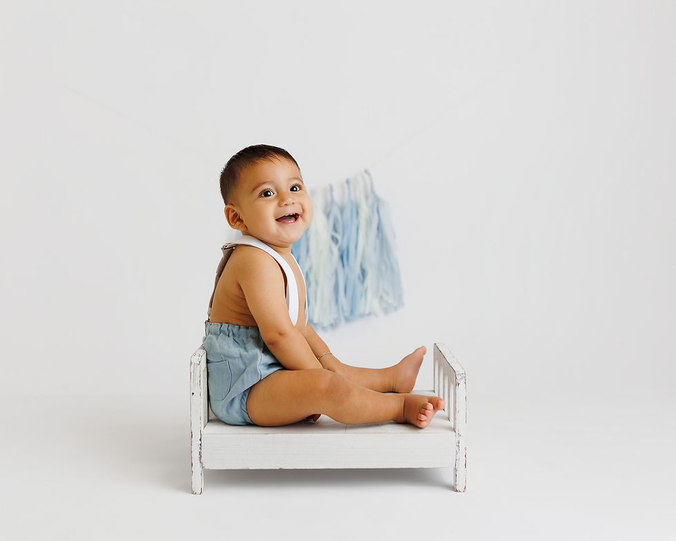 in home first birthday photos, Bethesda baby photography