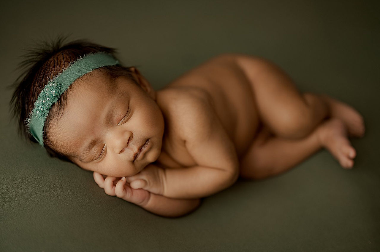 Doylestown PA newborn portraits, newborn photography near me Philadelphia 