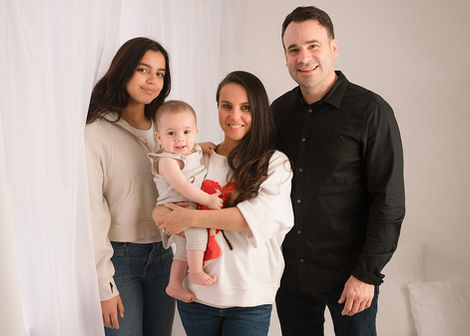 chalfont pa family photographer, family portraits Chalfont PA, professional family photos, get family pictures taken near me