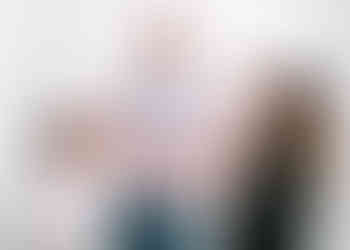 Plymouth Meeting newborn photographer