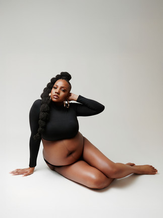 Chevy Chase maternity photoshoot, maternity photos near me, studio maternity session