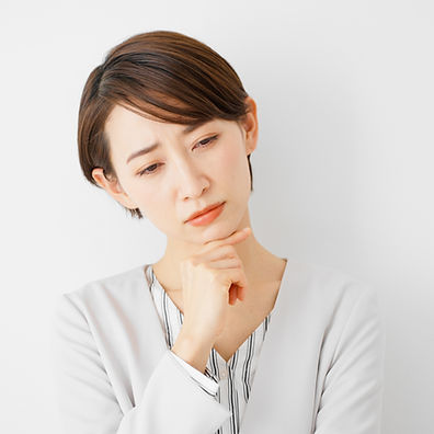 困っている女性