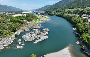 徳島県東みよし町の美濃田の淵