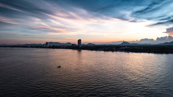 Hua Hin Aerial Photography By Chinapat Saegang ภาพมุมสูงริมทะเลถ่ายโดย ชินภัทร แซ่กัง PaeFlyDrone PaeCineDrone รับบินโดรนในไทย