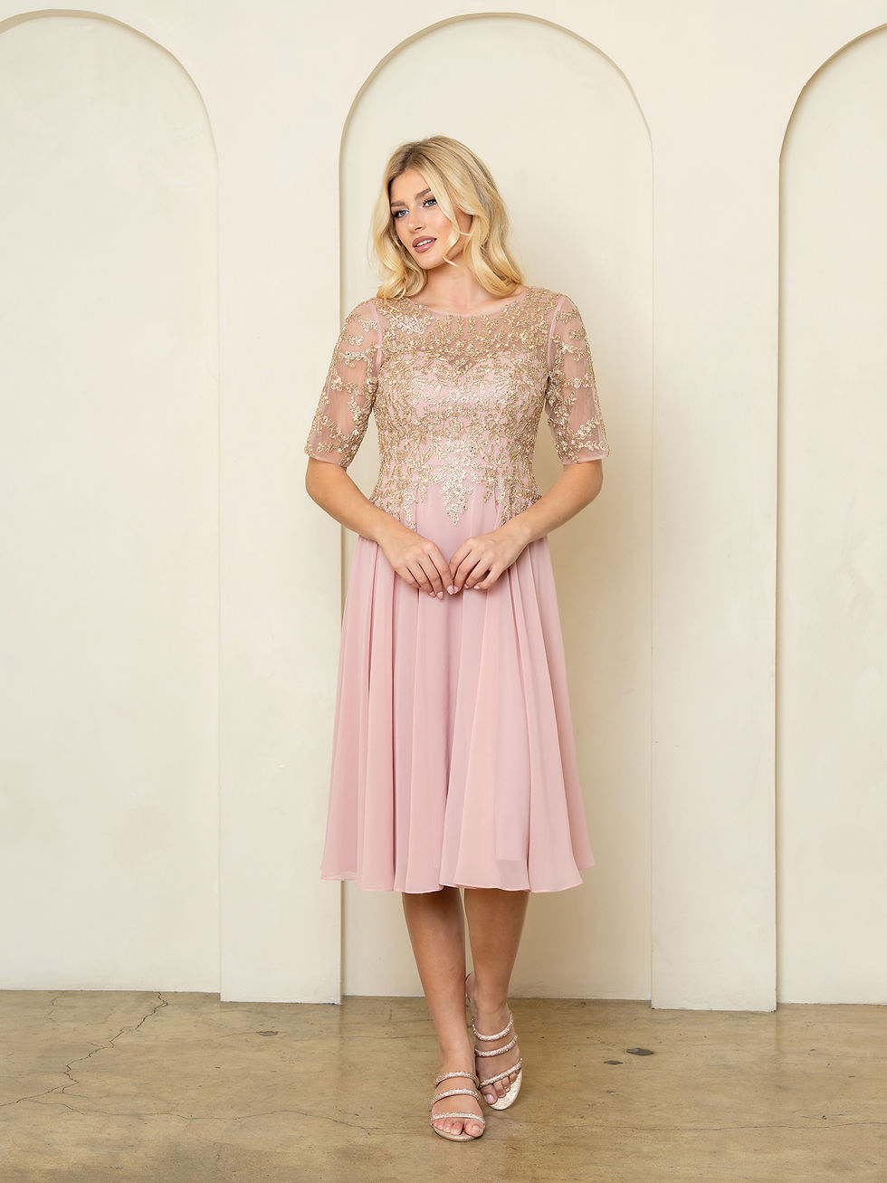 Miniatura: Knee Lenght Mob Half Sleeve Embellished Chiffon Gown / 5304 EVU 002