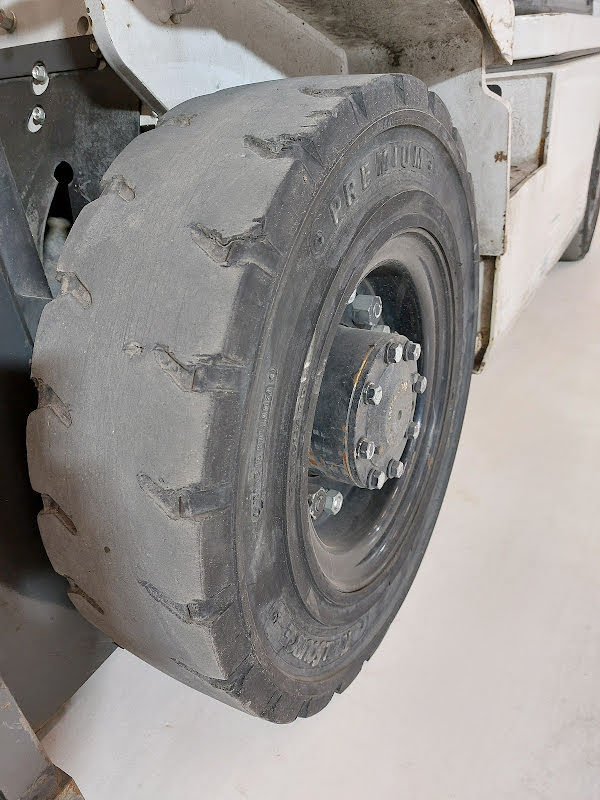 Miniatură: TCM FGE25-E1