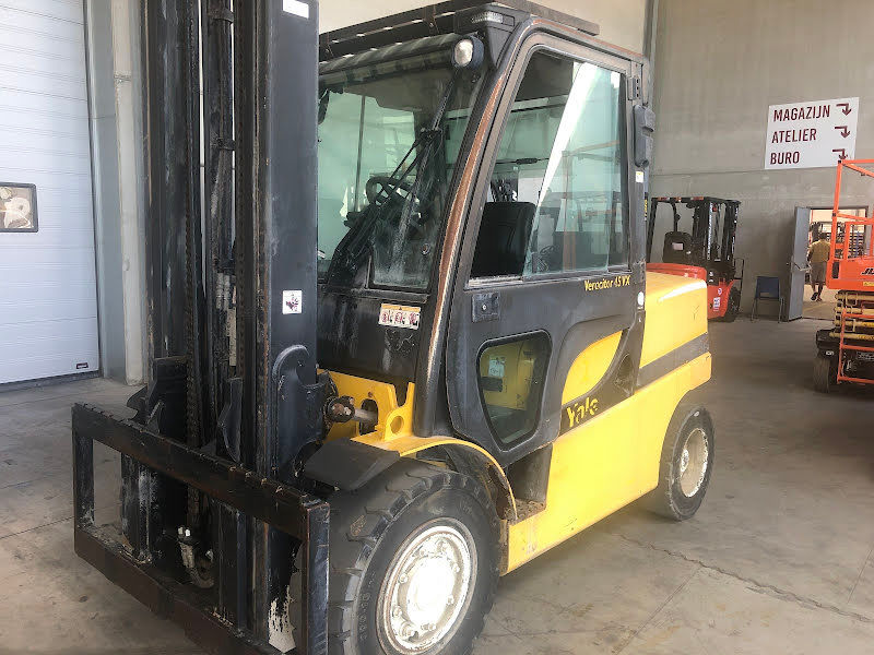 Miniatură: Stivuitor YALE GDP45VX6