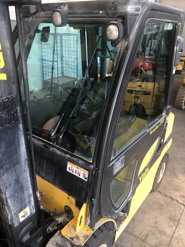 Miniatură: Stivuitor YALE GDP25VX