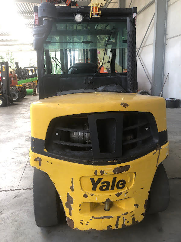 Miniatură: Stivuitor YALE GDP55VX