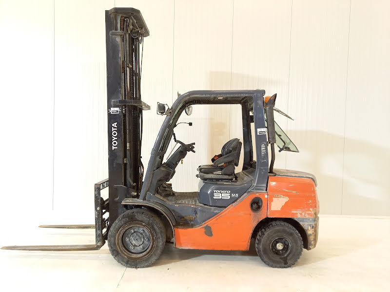 Miniatură: Stivuitor TOYOTA 52-8FDJF35