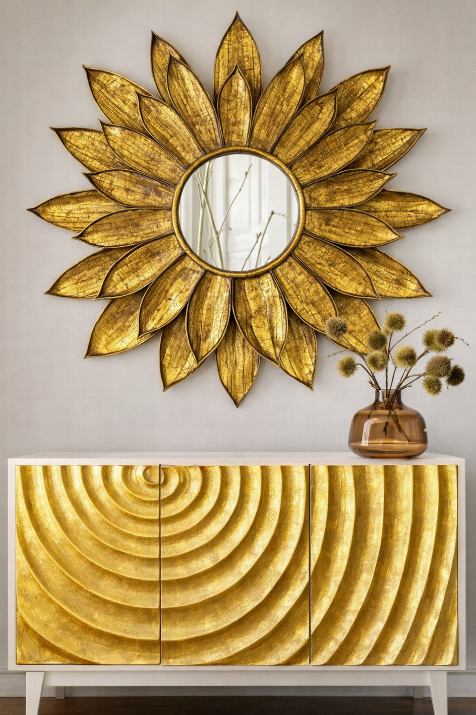 Sixties-inspired, bold gold finishes, curved decor pieces, layered decor, modern neutral space