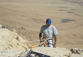 הדרכת סנפלינג במכתש רמון