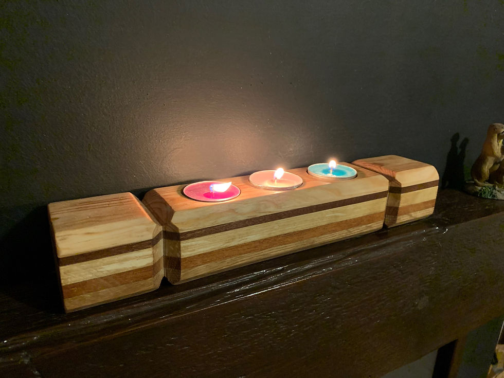 Thumbnail: Christmas Cracker Candle Holder