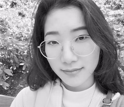 Photo of instructor Sabrina