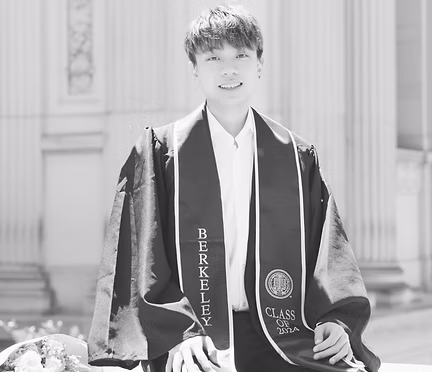 Photo of instructor Heming