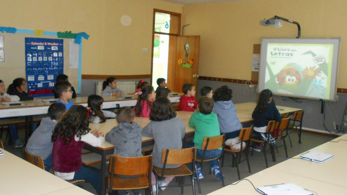 Sessão de dinamização da leitura - Escola Quinta do Vale - 1.º e 2.º anos