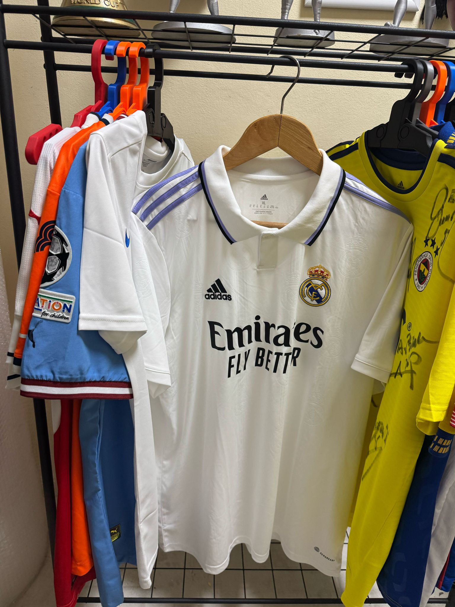 Real Madrid 22/23 İç Saha Forması