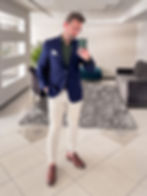 Deivi Consultor de imagem vestindo um esporte fino