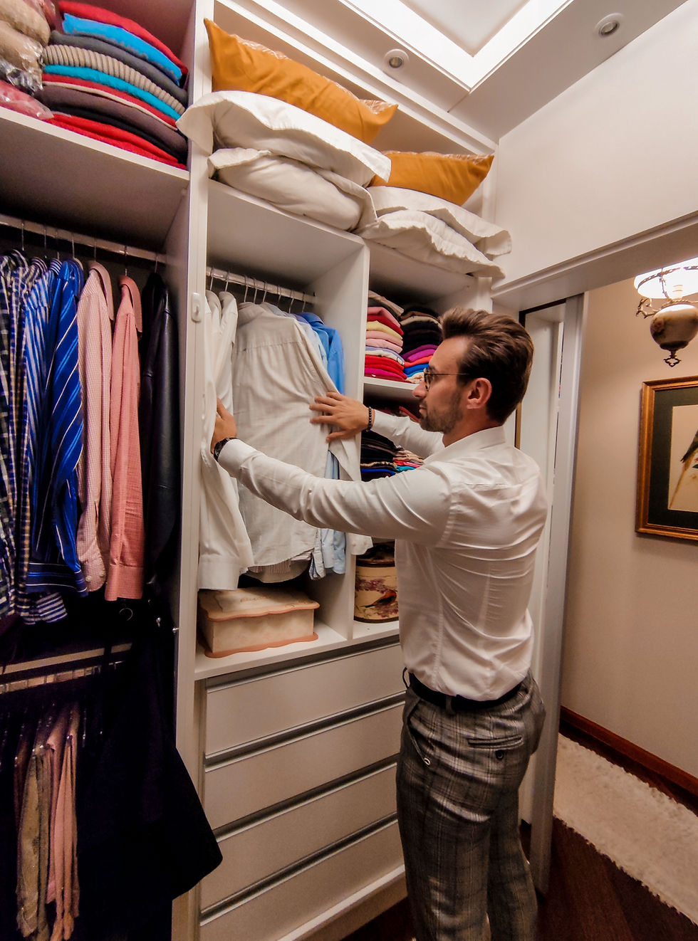 Analise do guarda roupa na cliente