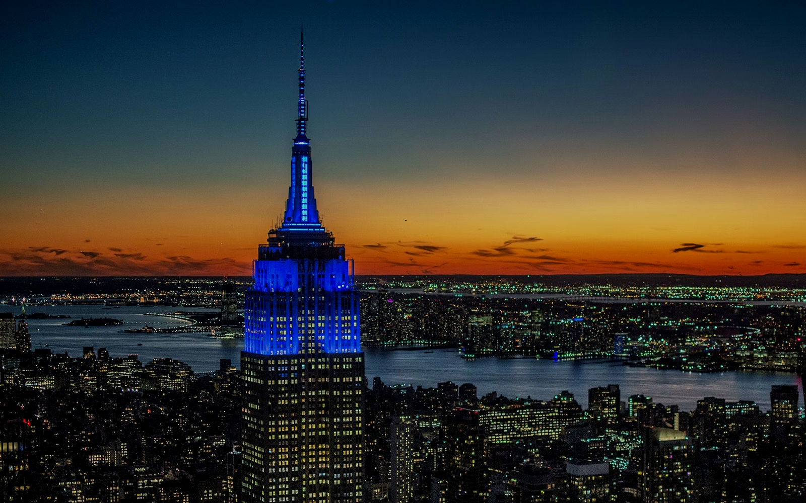 5d6edf633cf1813c362ffc5009c5115b-SUMMIT One Vanderbilt Observation_edited.jpg