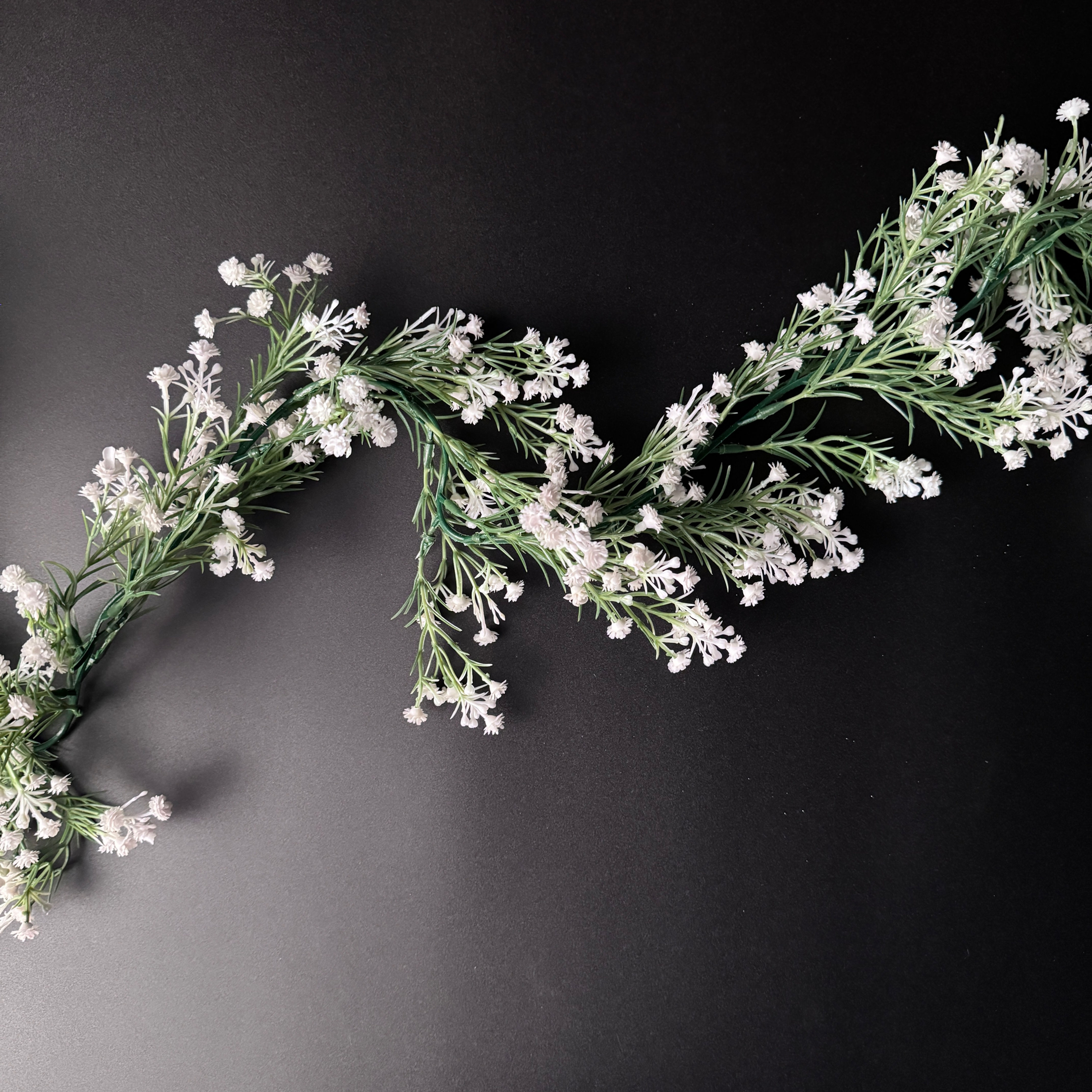 Baby's Breath Greenery Runner