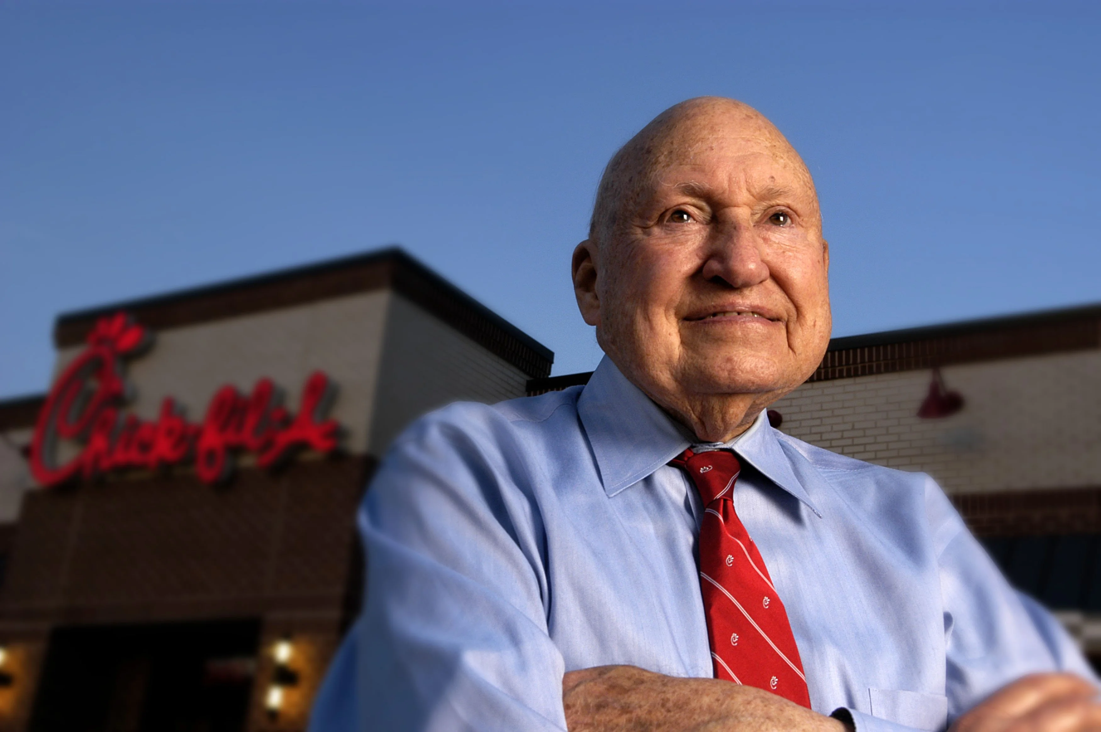 truett cathy.webp