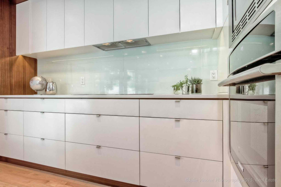 15-09-30, 2408 Palliser Drive SW-14