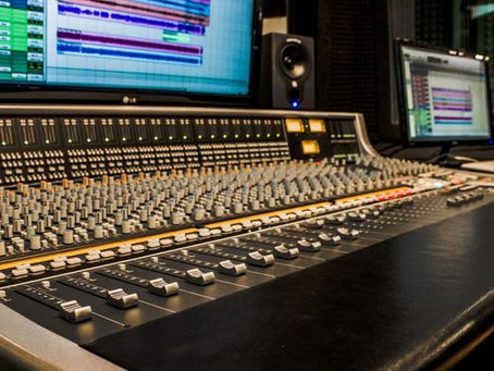Cory D. Raines explaining production deals vs shopping deals in the music industry