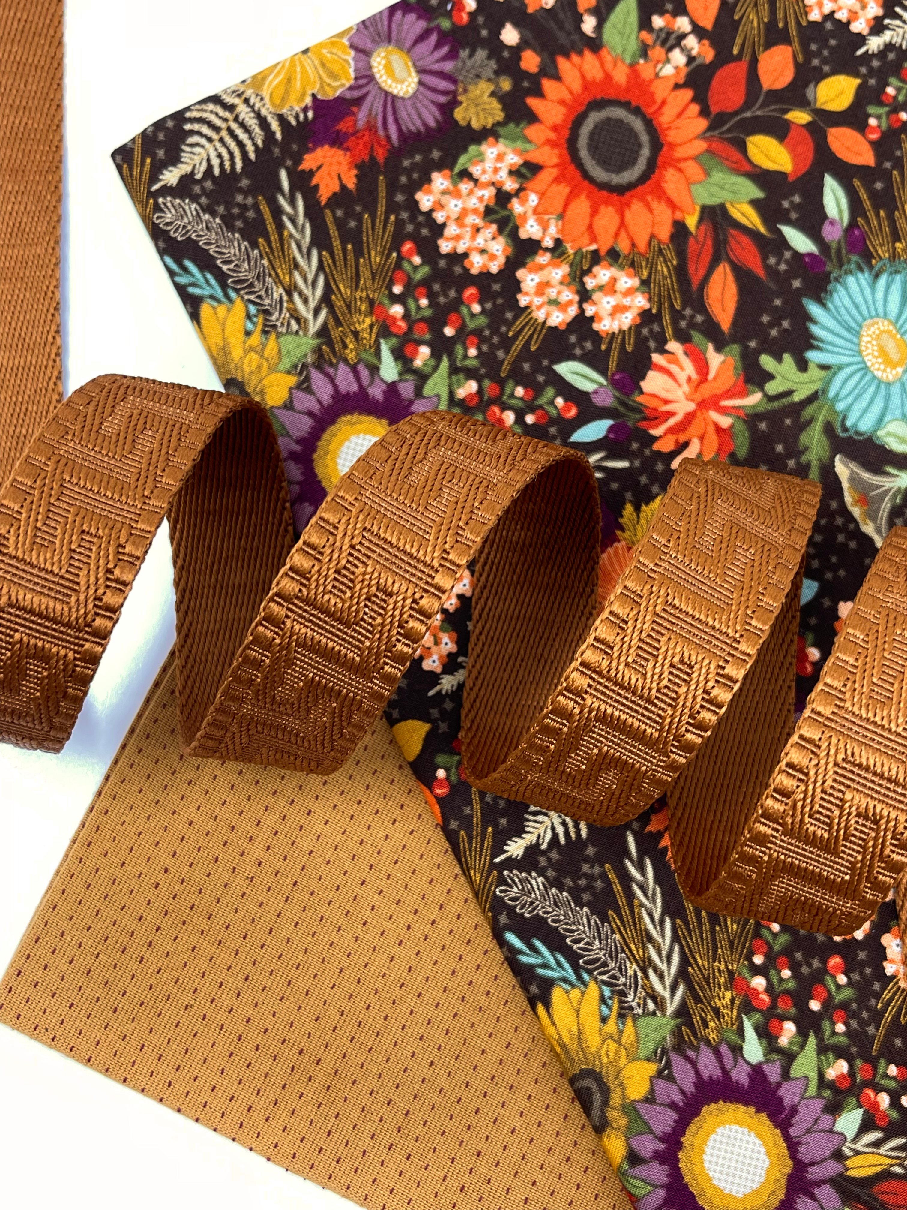 1” (25mm) Trendsetter Webbing - SOLID BROWN