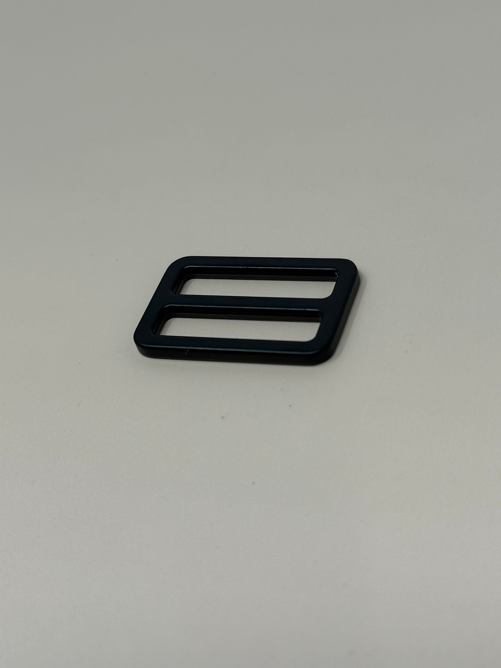Thumbnail: MATTE BLACK Tri-Glide Strap Slider (Single)