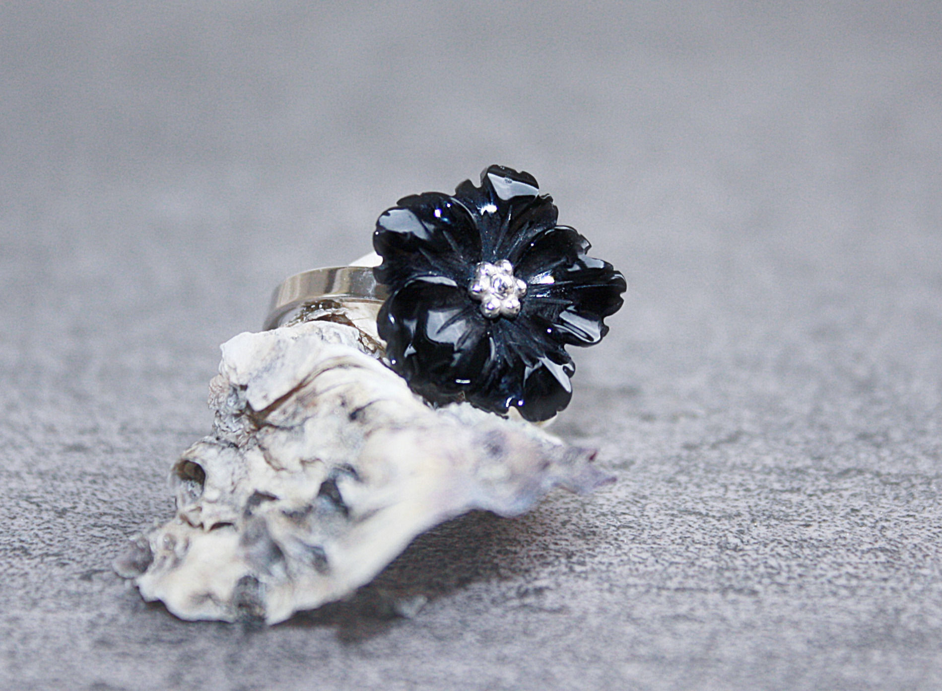 Onyxring "Queen of Night"