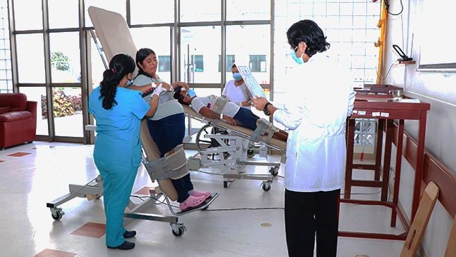 Minsa llama a prevenir lesiones medulares ante alta demanda de atención en el INR