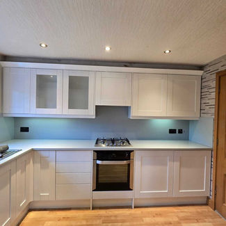 Resprayed kitchen in white