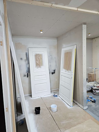 Three doors in a room