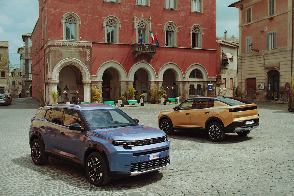 On July 11, marking the 127th anniversary of the brand's founding, Fiat simultaneously unveiled the Grizzly SUV and the Fastback model.