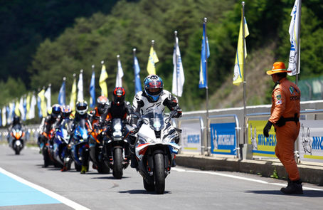 Michelin Korea held the '2026 Michelin Track Day' as an annual event formotorcycle riders of Korea