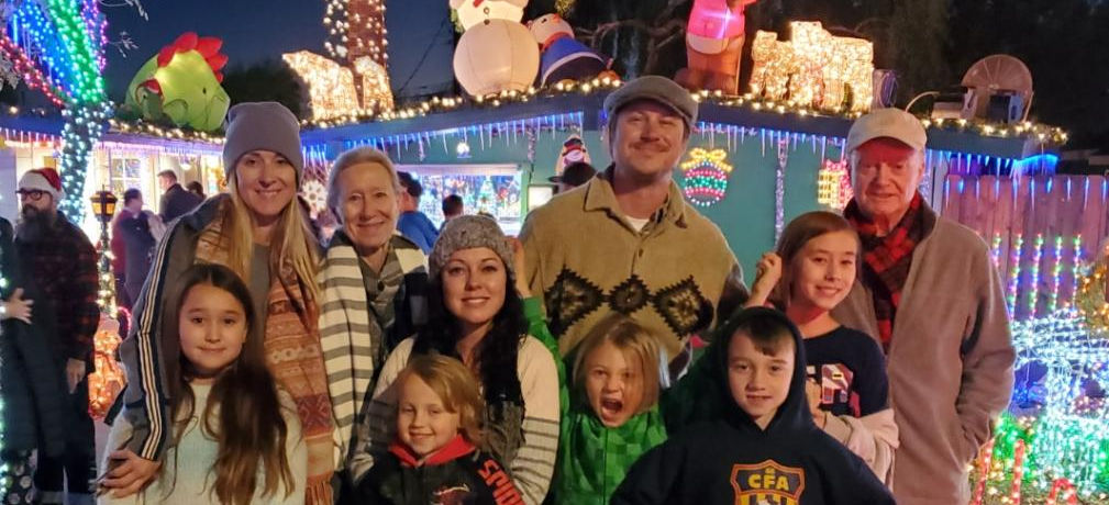 Scottsdale AZ holiday Christmas light Tours Blasian limousine and Transportation.jpeg