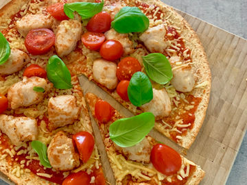 Makkelijke wrappizza kip caprese