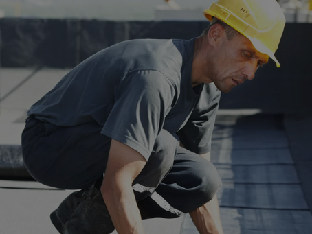 A Business Owner’s Guide to Commercial Roof Replacement in Florida