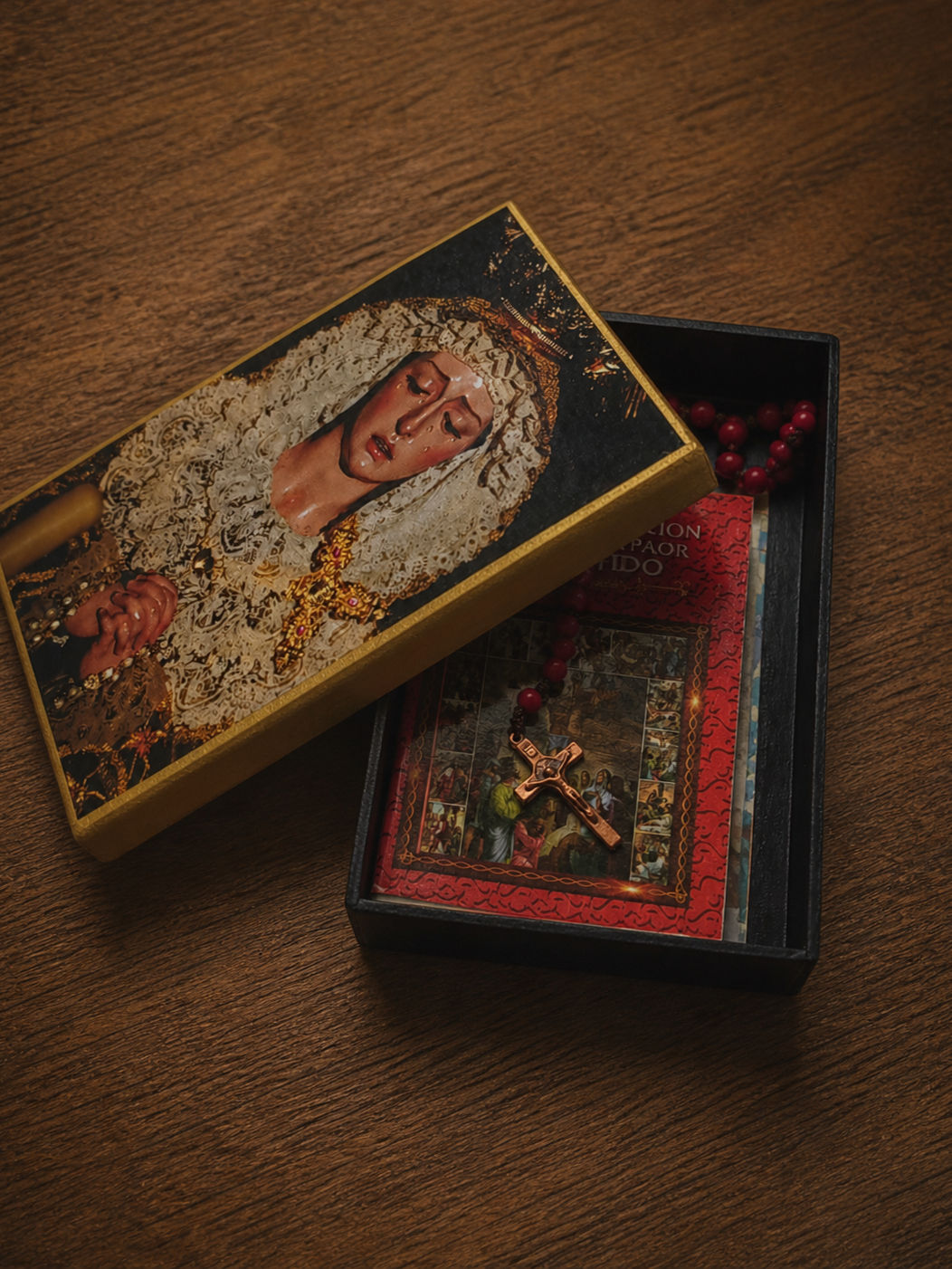Caja grande de la Virgen de la Macarena